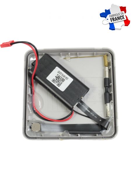 Camera espion dans une boite de derivation - de dessus
