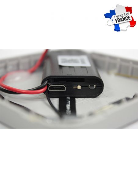 Camera espion dissimulee dans une boite de derivation - ports